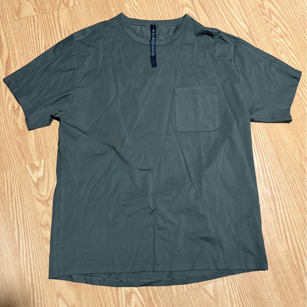 Lululemon Fundamental Oversized Pocket Tee